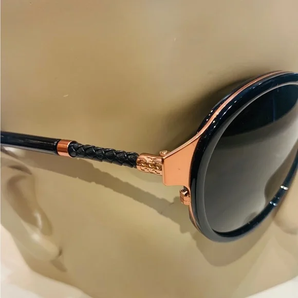 New Women’s Tory Burch Sunglasses - Picture 4 of 7